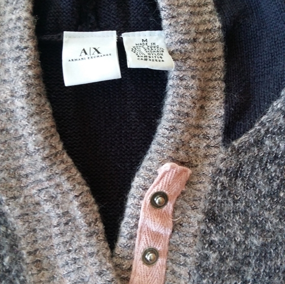 Armani exchange women's size medium - Picture 6 of 6